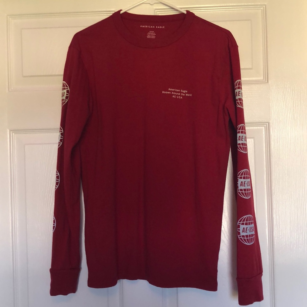 🦅 American Eagle Red Long Sleeve Shirt Never Worn